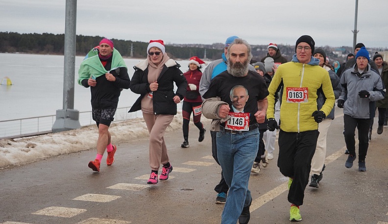 Более двух тысяч калужан начали 1 января с бега