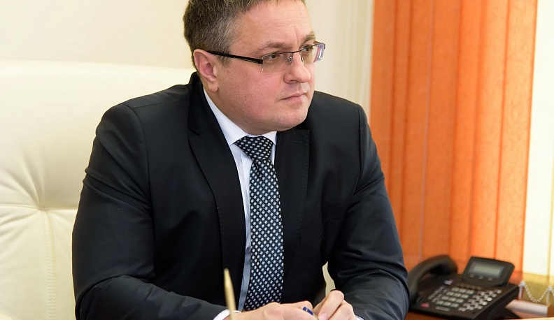 Дмитрий Денисов рассказал о строительстве дорог в Лихуне