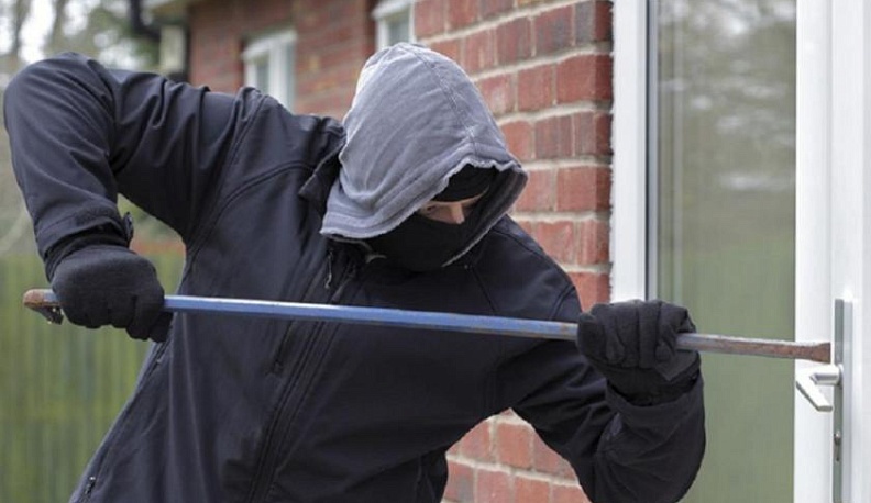 Житель Обнинска пытался обокрасть дачу