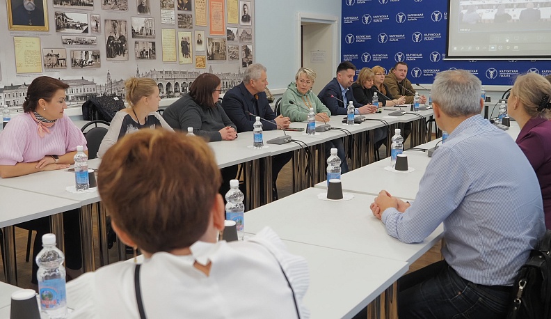 Волонтеры и предприниматели обсудили в ТПП варианты помощи фронту