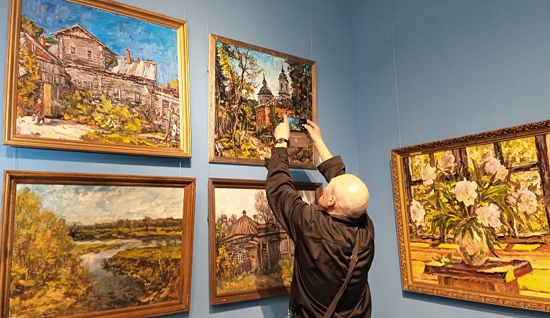 Калужский музей изобразительных искусств представил выставку Николая Гурина «В плену у красоты…»