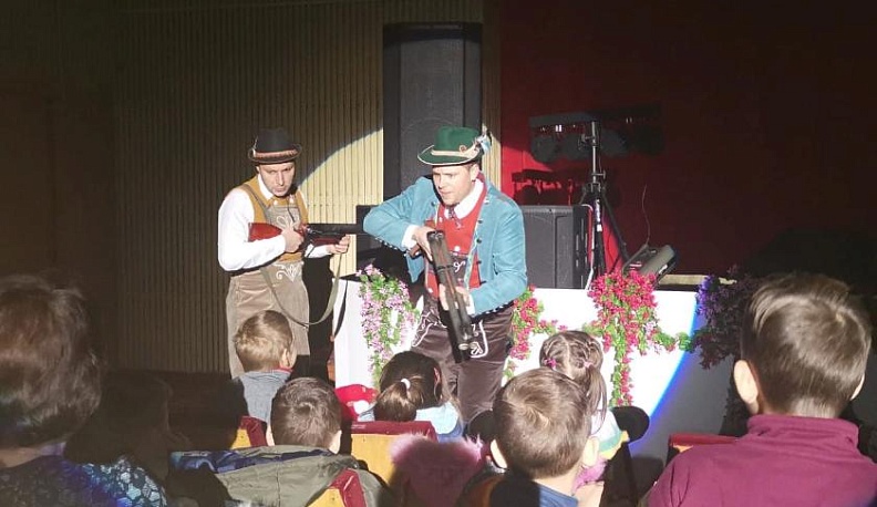 Красна земля талантами