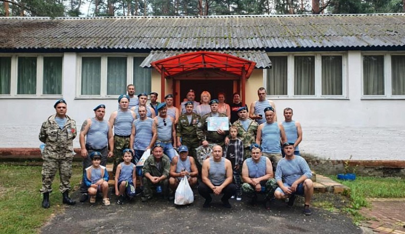 Людиновцы торжественно отметили День воздушно-десантных войск