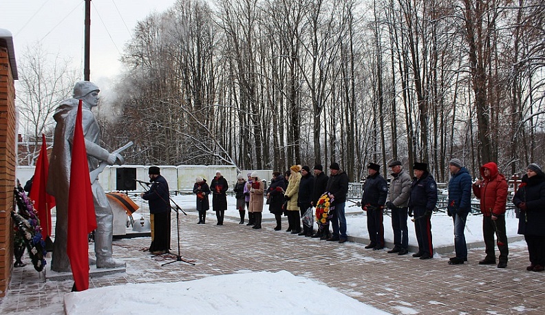 В Мосальске прошел митинг, посвященный Дню Героев Отечества