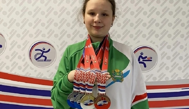 Полный комплект медалей завоевала калужская спортсменка на Спартакиаде по спорту слепых 