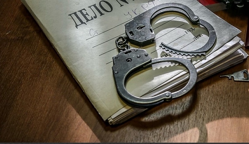 Пьяный калужанин попытался задушить сотрудника ППС