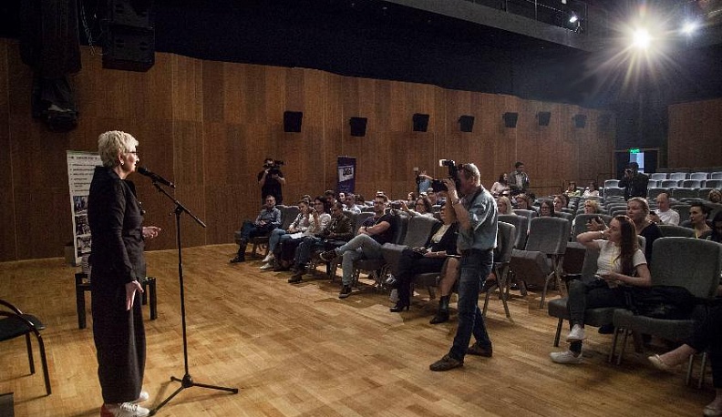 В Калуге ведущая программы «Мой герой» поделилась с коллегами опытом работы в тележурналистике 
