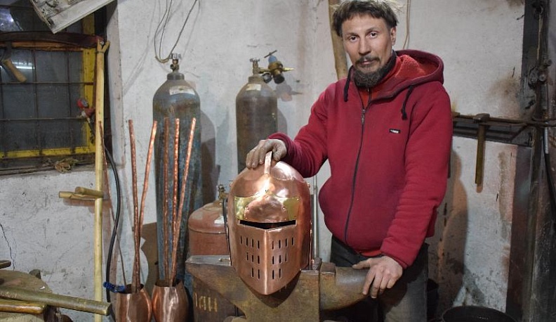 Корни крепки