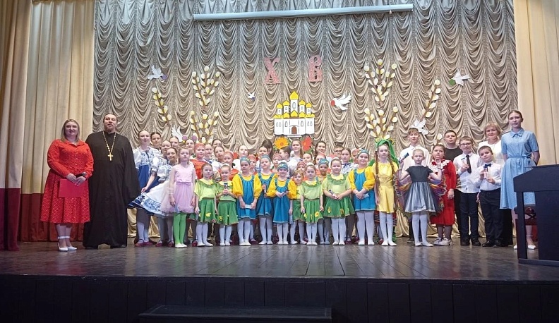 Юные дарования Износок порадовали жителей пасхальным концертом