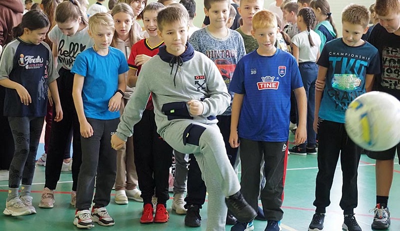 В калужской школе № 45 прошел спортивный праздник