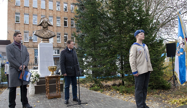 В Калуге открыли бюст великому российскому флотоводцу Федору Ушакову
