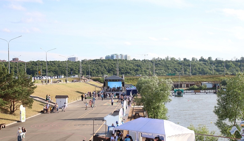 В Калуге День молодёжи отметили фестивалем «Лимонад»