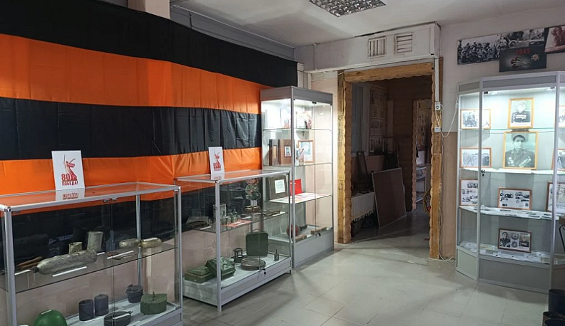 В музее Износковской школы открылась выставка, посвященная земляку – легендарному генералу