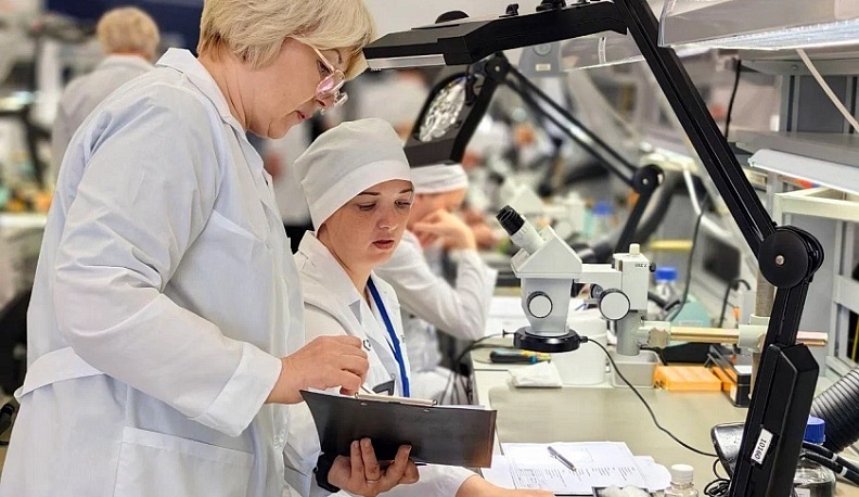 Лучшего монтажника радиоэлектронной аппаратуры выбрали в Калужской области