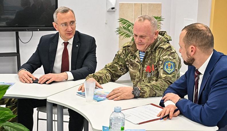 Владислав Шапша поручил Александру Шляпникову решить вопросы помощи бойцам СВО