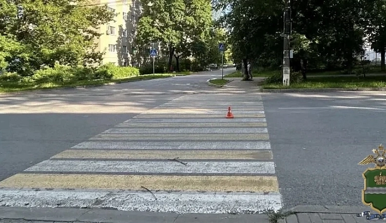 В Калуге водитель иномарки сбил десятилетнюю девочку на нерегулируемом пешеходном переходе