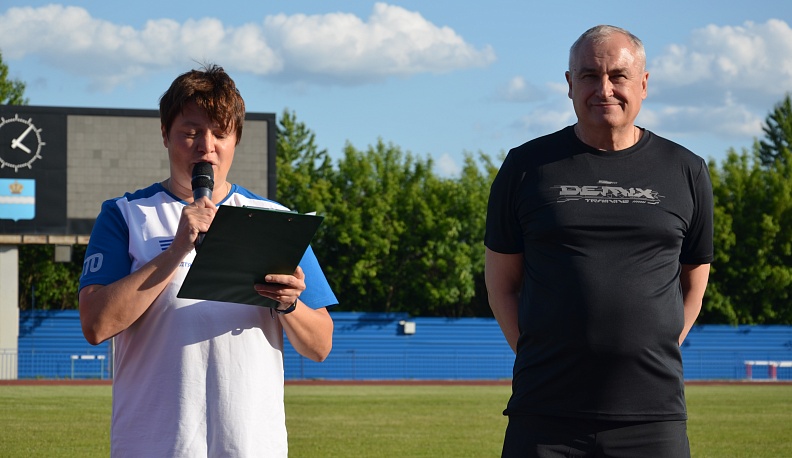 В Калуге провели массовый старт, посвященный Всемирному дню бега