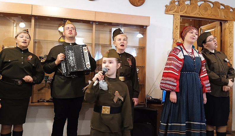 В областном центре День Победы отметили концертом 