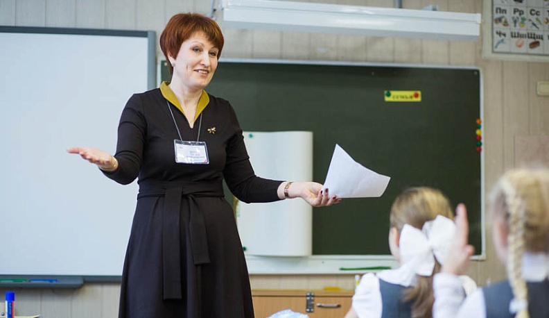 Путин предупредил о недопустимости отмены региональных надбавок за классное руководство