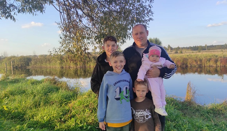 Жителя Калужской области наградили медалью "Отцовская доблесть"