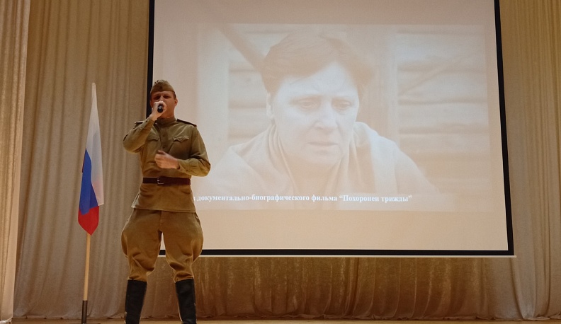 В Износковском районе состоялся межрайонный фестиваль военно-патриотической песни «Живи и помни»