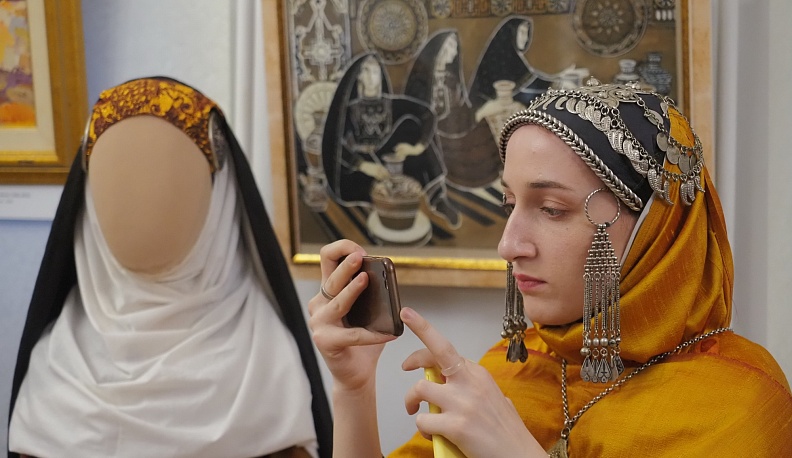 В Калуге открылась выставка «Узоры и ритмы Кавказа» 