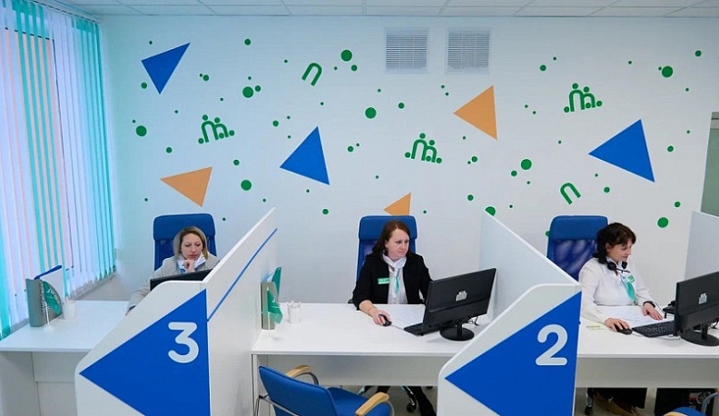 Родителей и детей Обнинска консультируют по разным вопросам в семейном МФЦ