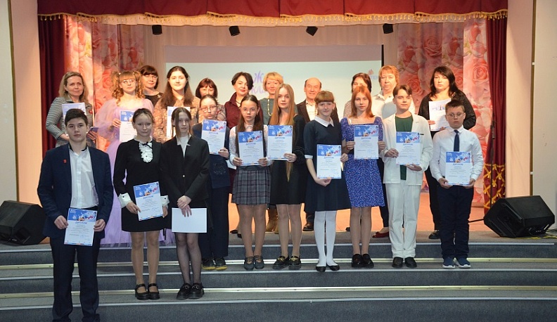 В Юхнове прошёл конкурс юных чтецов «Живая классика»