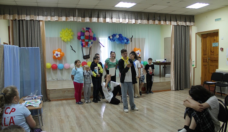 В Доме детского творчества Жиздры начал работу летний оздоровительный лагерь