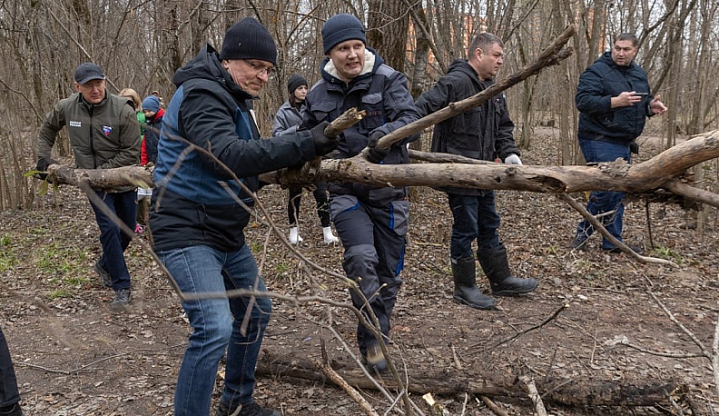 В Калужской области отменили субботники из-за снегопада