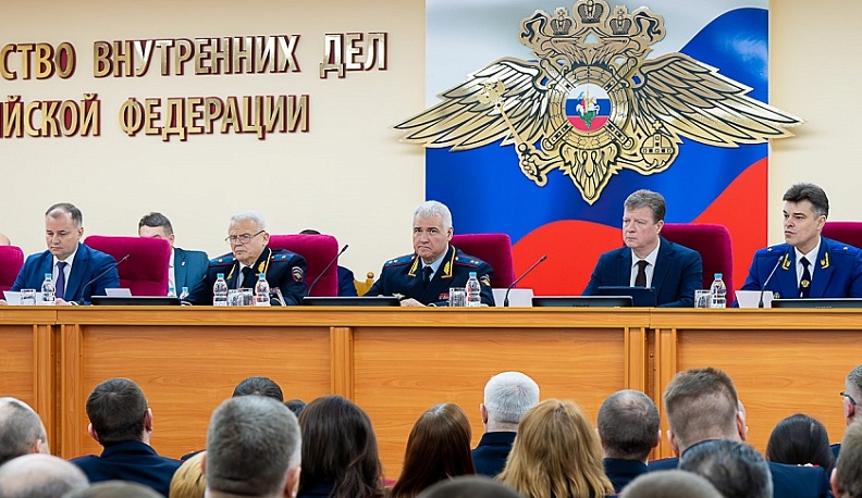 Сотрудники органов внутренних дел Калужской области подвели итоги оперативно-служебной деятельности в 2025 году
