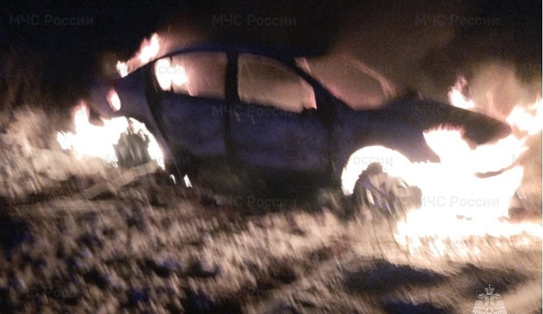 Машина сгорела дотла в Калужской области