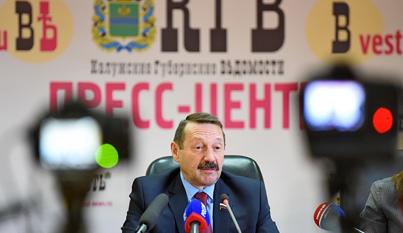 Геннадий Скляр предложил бороться с матом через соцсети и общественное мнение