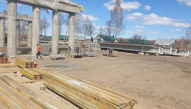 В Людинове продолжается реконструкция моста через железную дорогу