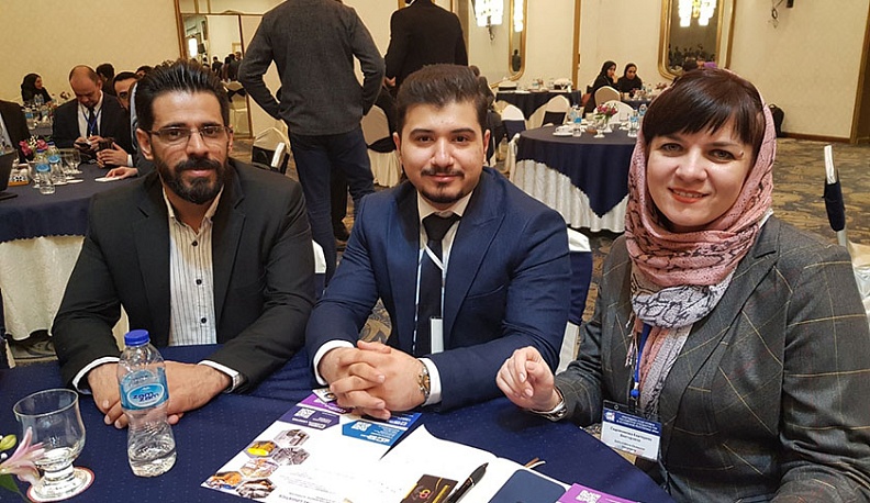 Не снимая платка