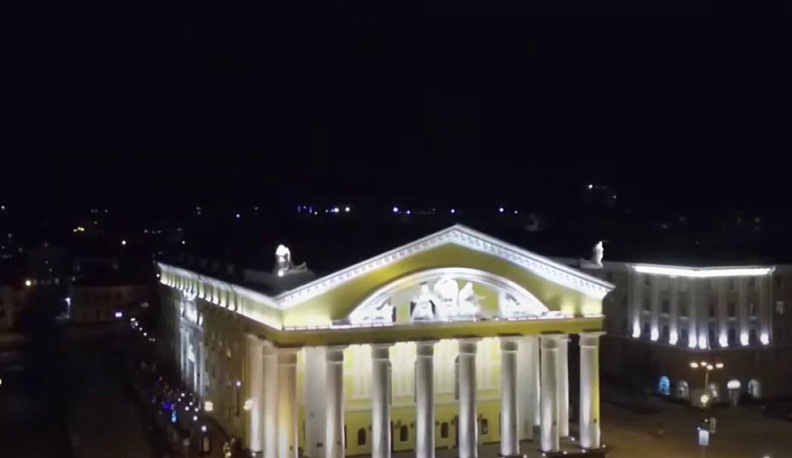 Владислав Шапша поздравил Калужский драмтеатр с крупной наградой