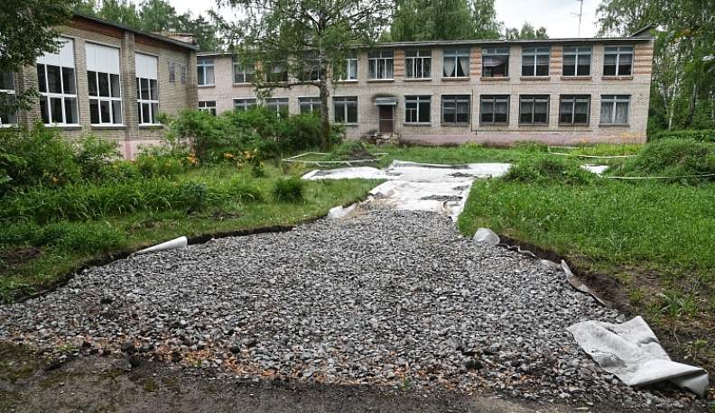 Ольга Коробова посетила школу №37 в Калуге и высоко оценила ее проекты