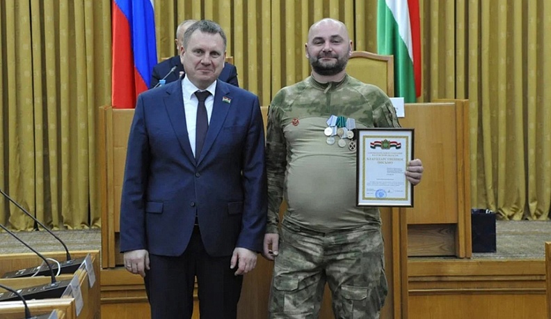 Словом и делом