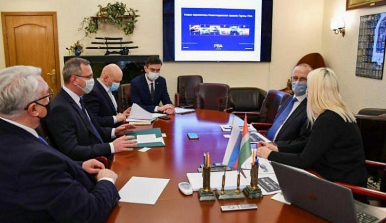 Владислав Шапша провел рабочую встречу со Старшим вице-президентом Группы PSA Полом Энтони Уиллкоксом