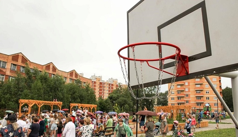 В Калуге в микрорайоне Северный на месте пустыря открылся новый сквер