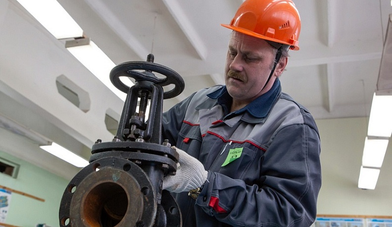 21 марта - День работников ЖКХ в России