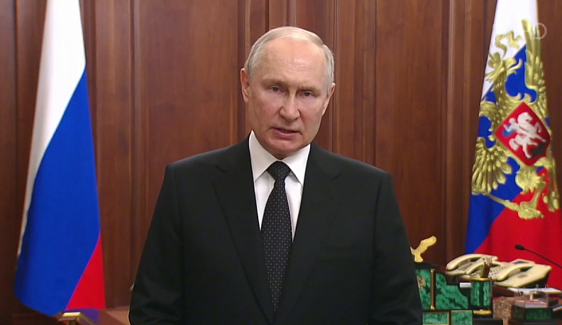 Владимир Путин выступил с обращением к россиянам