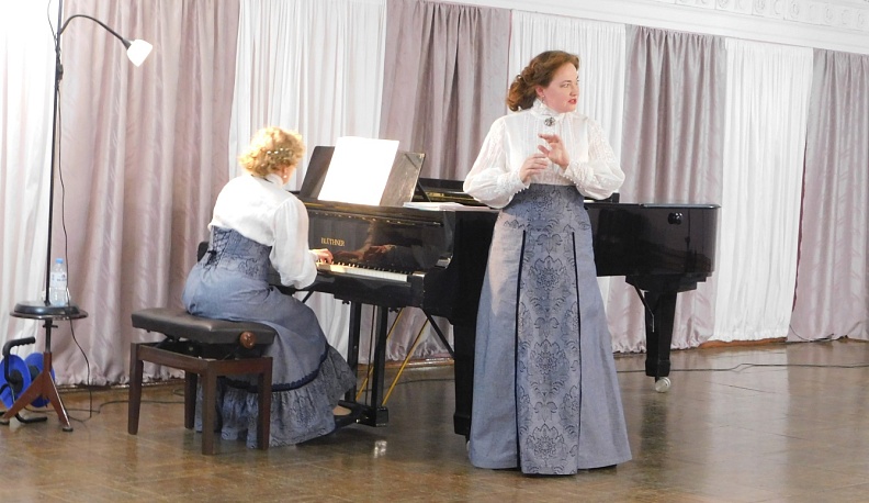 В Полотняном Заводе звучали романсы в исполнении знаменитой оперной певицы