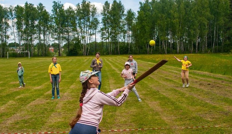 В летних лагерях Жиздринского района активно и с пользой отдыхают более двухсот школьников