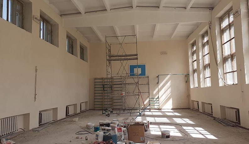 Депутат Госдумы Геннадий Скляр контролирует готовность школ к новому учебному году