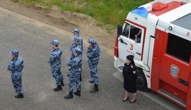 Сотрудники Росгвардии не пустят пьяных на футбольный матч «Калуга» - «Квант»