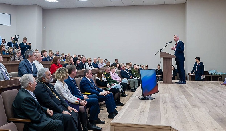 Владислав Шапша принял участие в отчёте главы Дзержинского округа