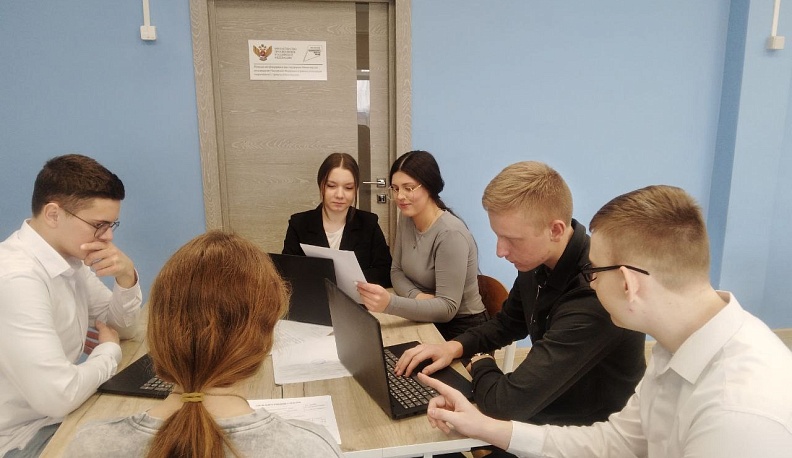 Ученики Перемышльской школы активно участвуют в конкурсе проектов «Школьные инициативы»