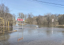 Паводок стал причиной закрытия проезда по мосту в Дзержинском округе Паводок стал причиной закрытия проезда по мосту в Дзержинском округе
