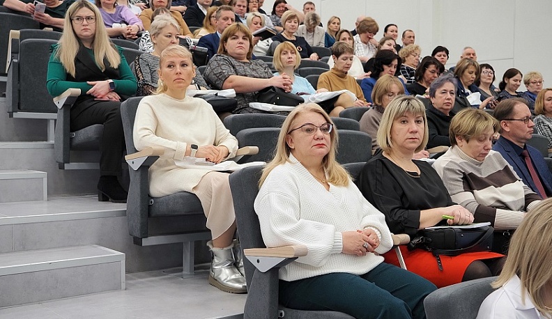 В Калуге обсудили вопросы подготовки кадров для предприятий региона